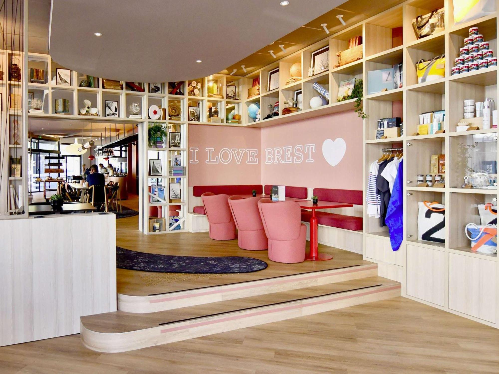 Ibis Budget Brest Centre Port Luaran gambar
